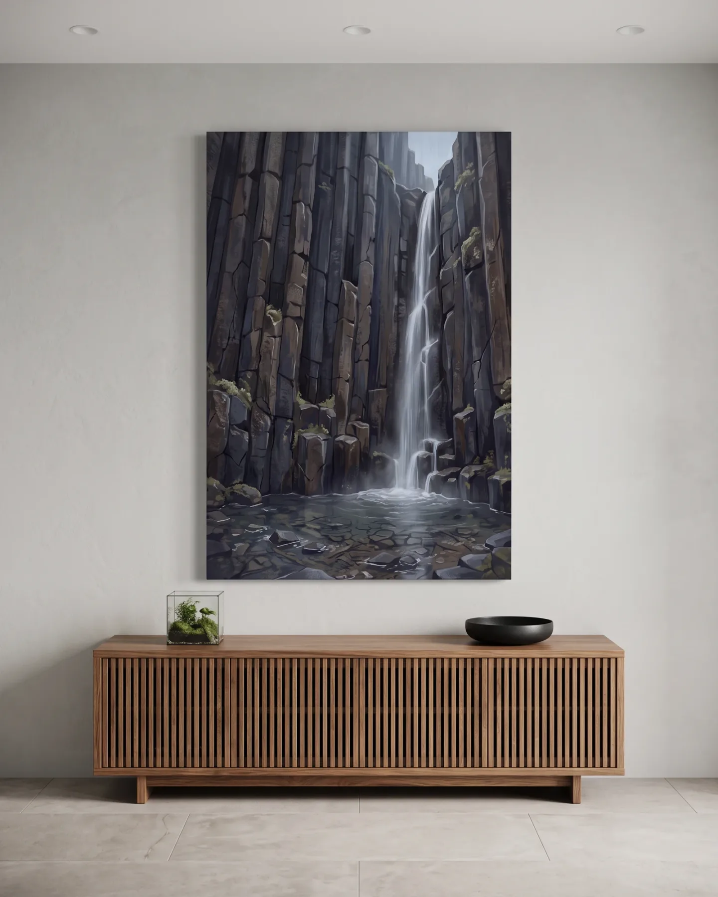 Leinwandbild – Wasserfall zwischen hohen Felswänden