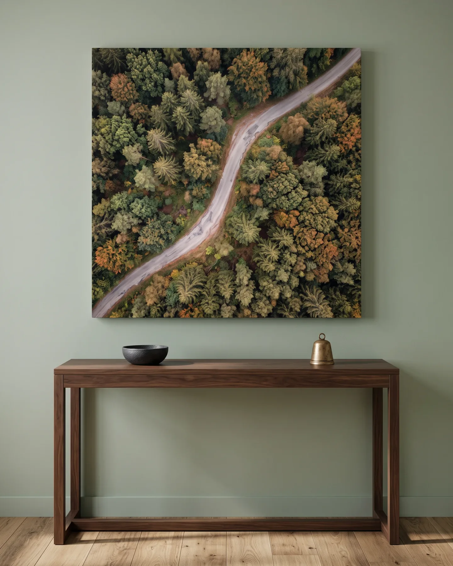 Leinwandbild – Kurvige Straße im herbstlichen Wald