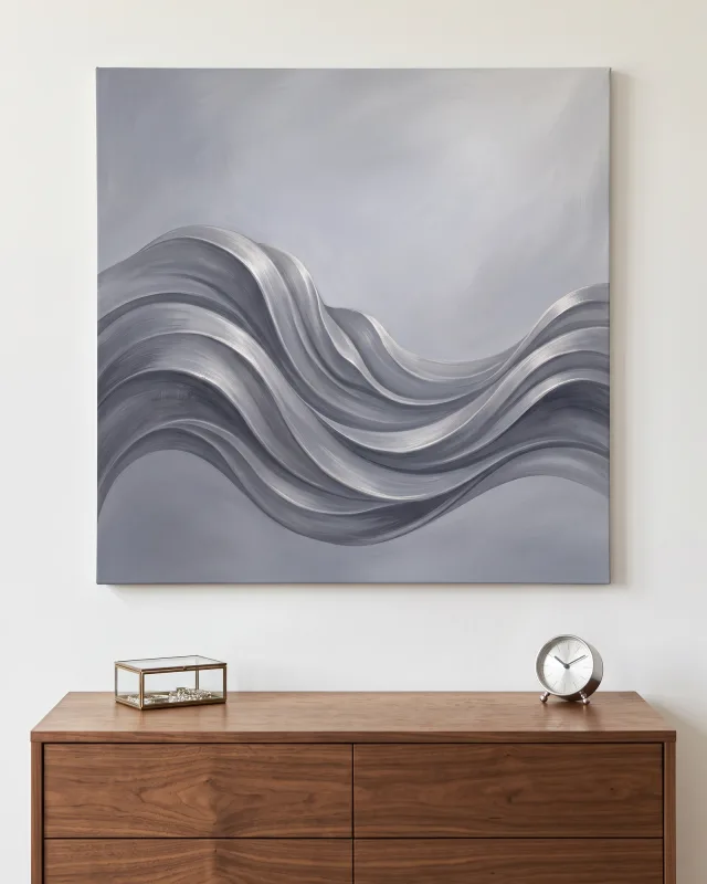 Leinwandbild – Silbrige Welle mit weichen Falten