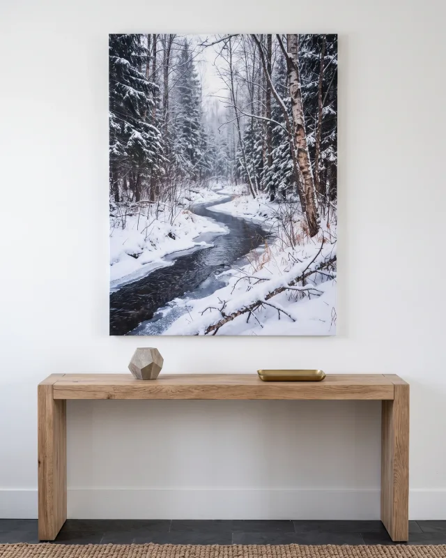 Leinwandbild – Winterwald mit Bach