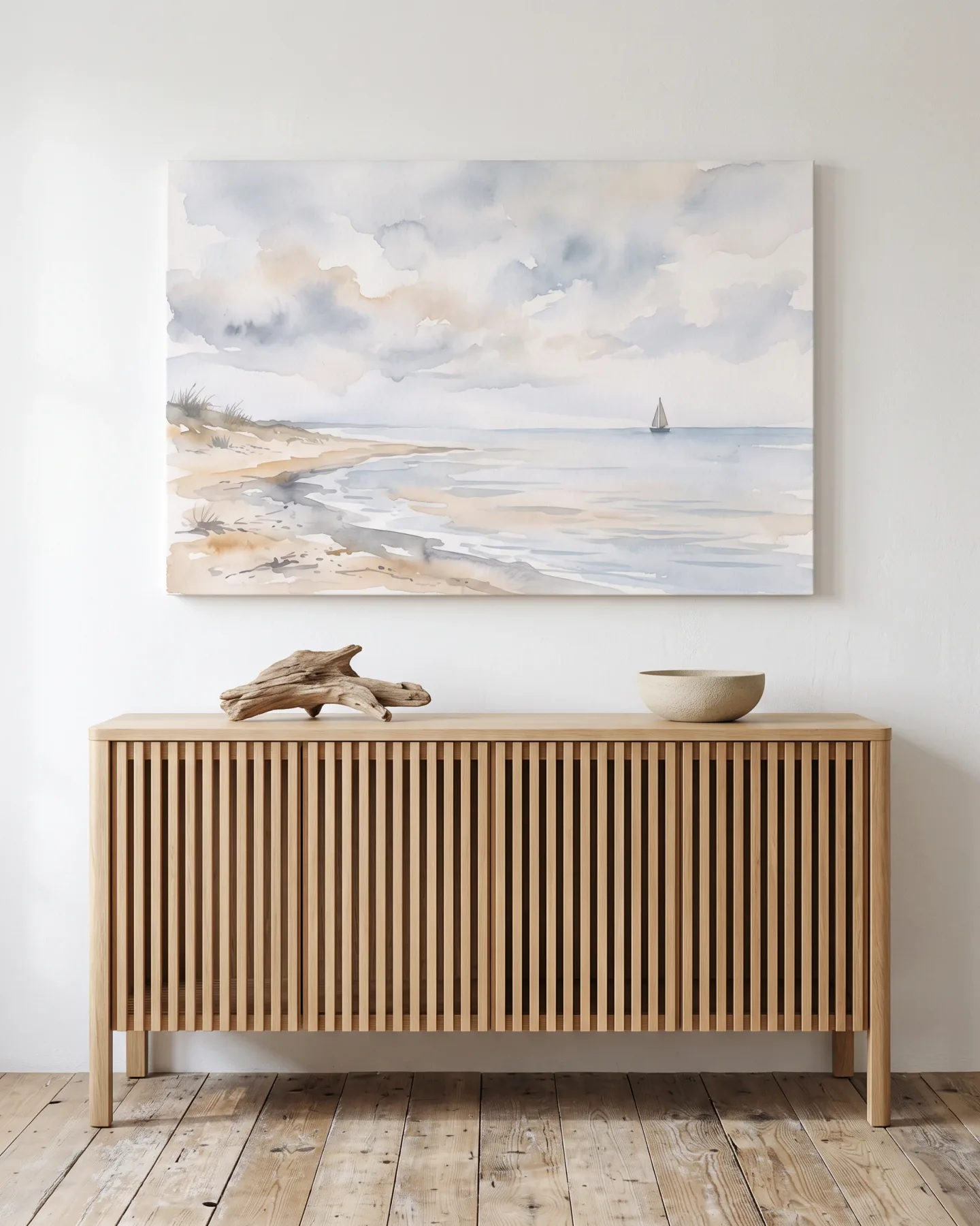 Leinwandbild – Segelboot neben einem sanft gebogenen Strand