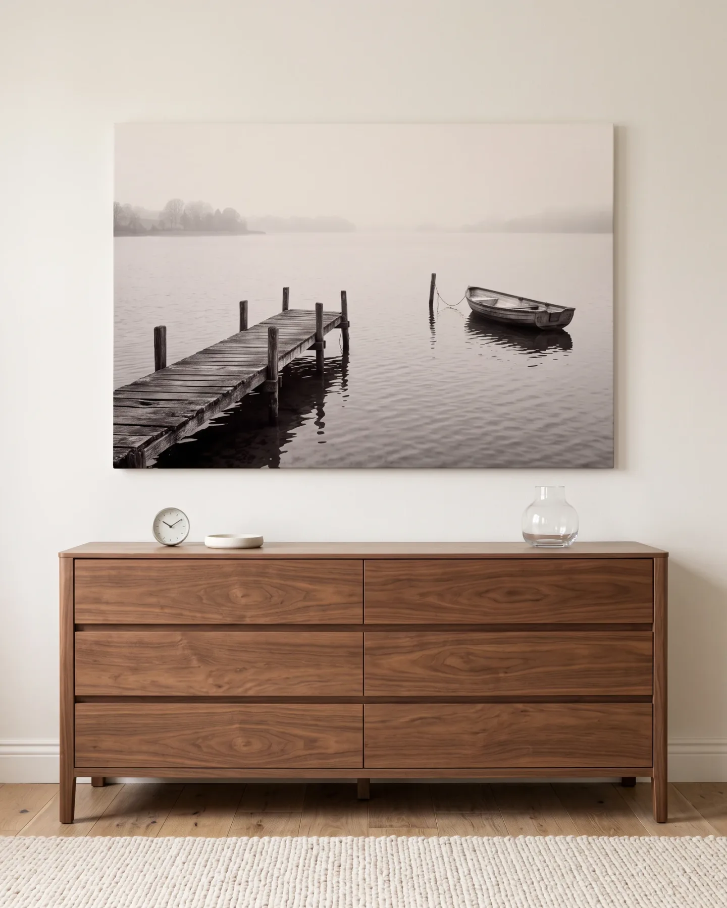 Leinwandbild – Nebeliger See mit Holzsteg und Boot – Leinwandbild