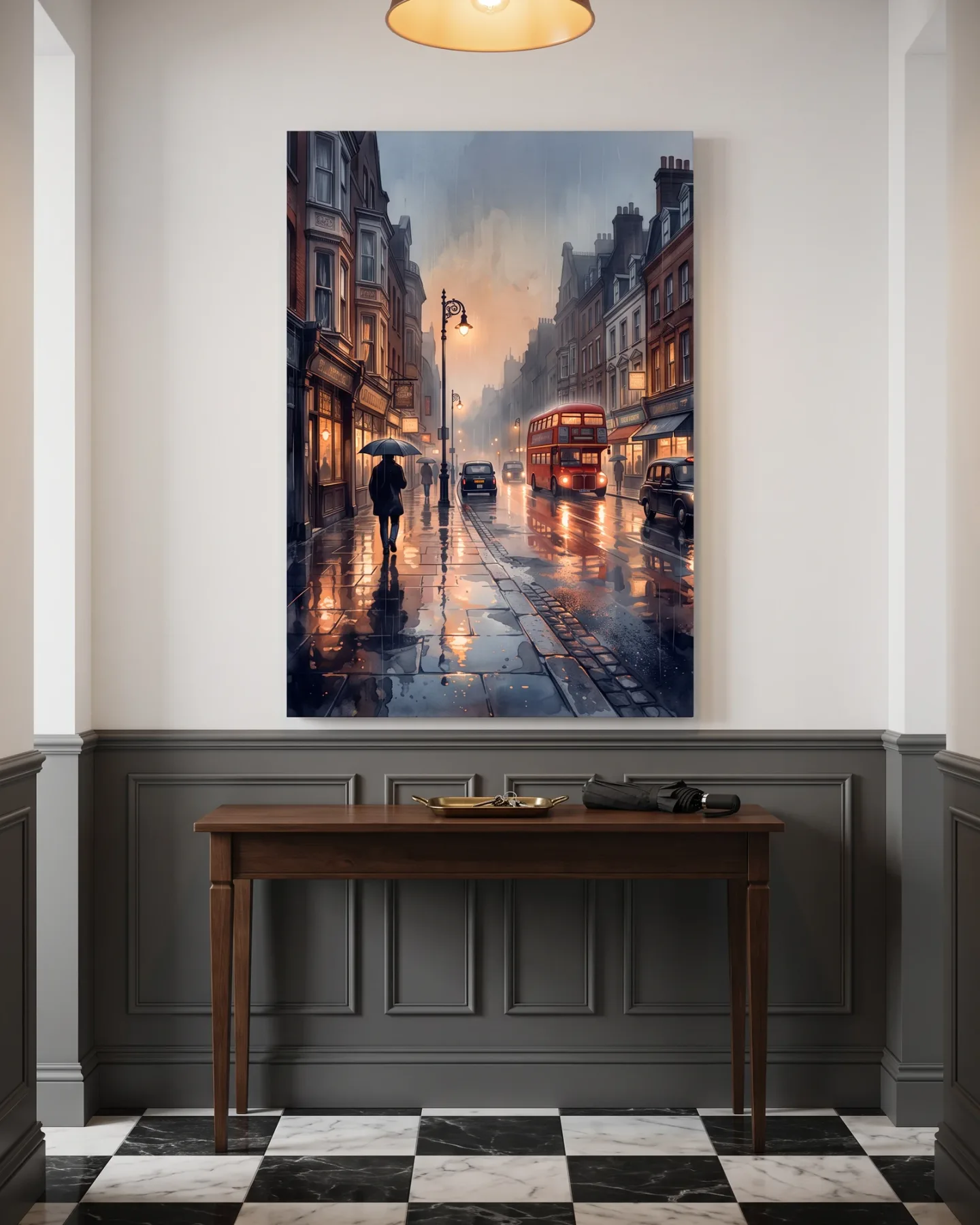 Leinwandbild – Regennasse Straße mit roten Buslichtern