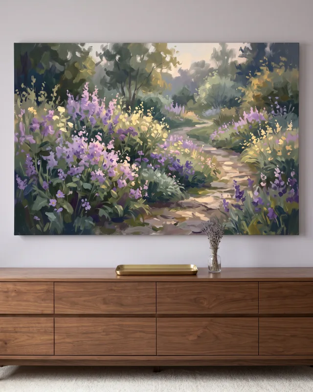 Leinwandbild – Geschwungener Gartenweg zwischen violetten Blüten